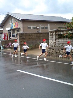 奄美・節田小 持久走大会